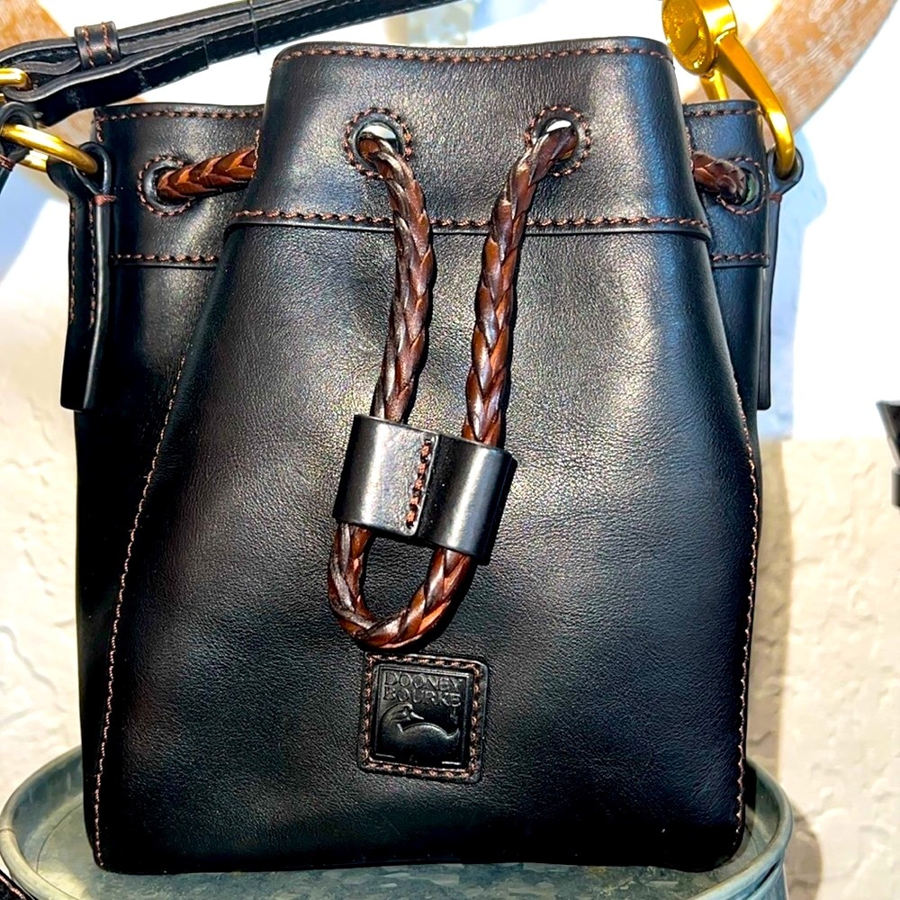 ❣️NWT Dooney & Bourke Mini Hattie Crossbody Bag - Picture 3 of 14